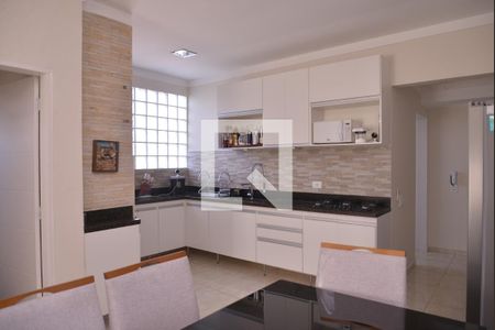 Apartamento à venda com 150m², 3 quartos e 2 vagasCozinha