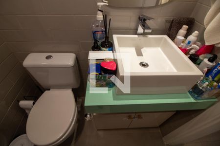 Apartamento à venda com 74m², 2 quartos e 2 vagasBanheiro da Suíte