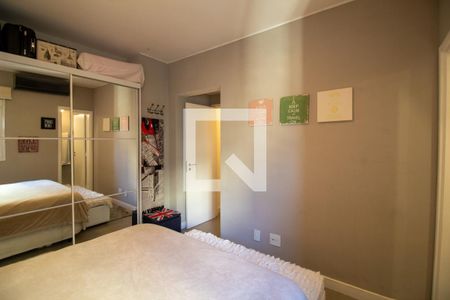 Apartamento à venda com 74m², 2 quartos e 2 vagasQuarto 2 - Suíte