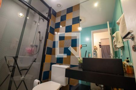 Apartamento à venda com 74m², 2 quartos e 2 vagasBanheiro