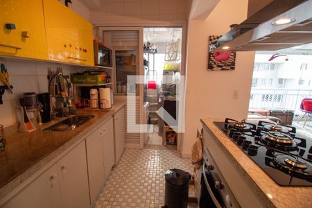 Apartamento à venda com 74m², 2 quartos e 2 vagasCozinha