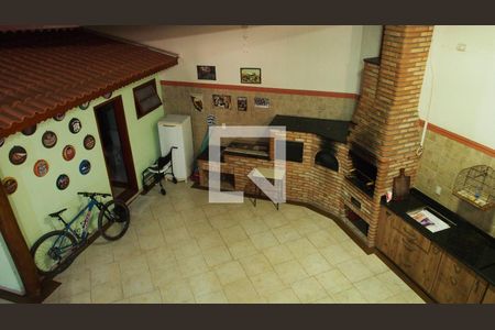 Casa à venda com 260m², 4 quartos e 1 vagaChurrasqueira