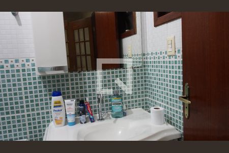 Casa à venda com 260m², 4 quartos e 1 vagaBanheiro Quarto 4 - Suíte