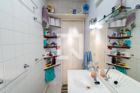 Casa à venda com 142m², 3 quartos e 3 vagas Casa à venda com 142m², 3 quartos e 3 vagasBanheiro