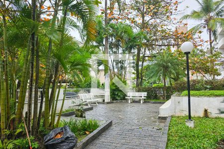 Apartamento para alugar com 300m², 4 quartos e 2 vagas Apartamento para alugar com 300m², 4 quartos e 2 vagasÁrea comum