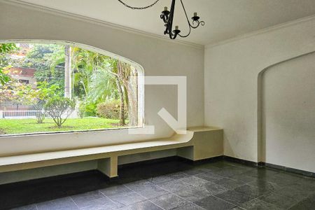 Apartamento para alugar com 300m², 4 quartos e 2 vagas Apartamento para alugar com 300m², 4 quartos e 2 vagasÁrea comum