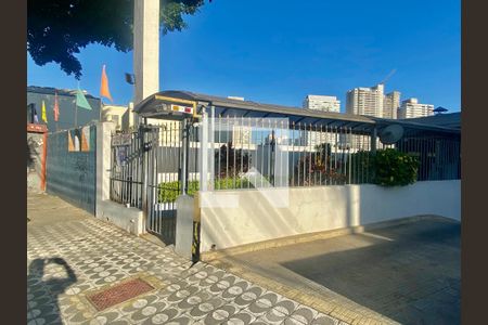 Apartamento à venda com 80m², 2 quartos e 1 vaga Apartamento à venda com 80m², 2 quartos e 1 vagaFachada