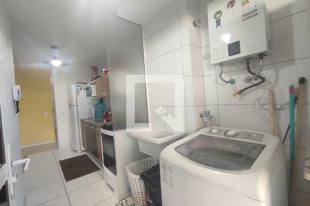 Apartamento à venda com 74m², 3 quartos e 1 vagaÁrea de serviço