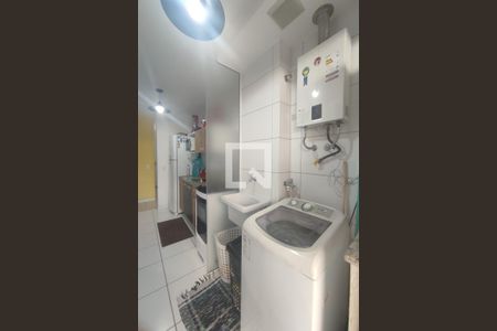 Apartamento à venda com 74m², 3 quartos e 1 vagaÁrea de serviço