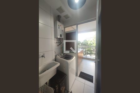 Apartamento à venda com 74m², 3 quartos e 1 vagaÁrea de serviço