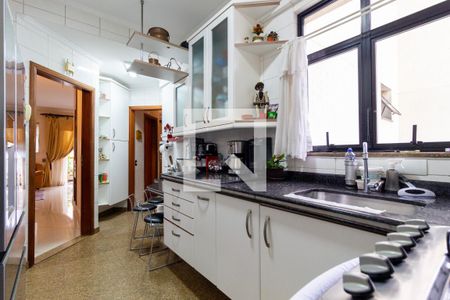 Apartamento à venda com 132m², 3 quartos e 4 vagasCozinha