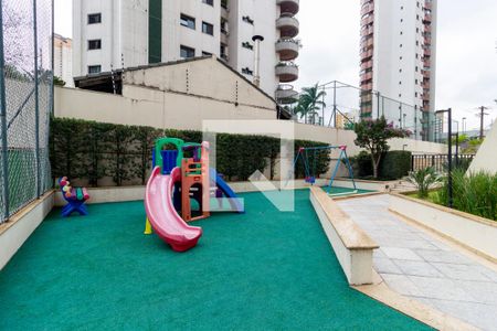 Apartamento à venda com 132m², 3 quartos e 4 vagasPlayground