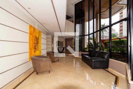 Apartamento à venda com 132m², 3 quartos e 4 vagasHall social