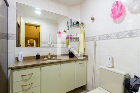 Apartamento à venda com 132m², 3 quartos e 4 vagasBanheiro - Suíte