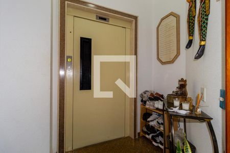 Apartamento à venda com 132m², 3 quartos e 4 vagasHall de entrada