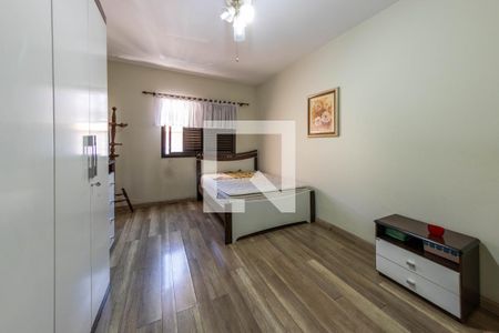 Casa à venda com 328m², 4 quartos e 4 vagasQuarto 1 - Casa 2