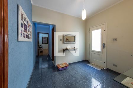 Casa à venda com 328m², 4 quartos e 4 vagasCorredor - Casa 2