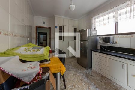 Casa à venda com 328m², 4 quartos e 4 vagasCozinha - Casa 2