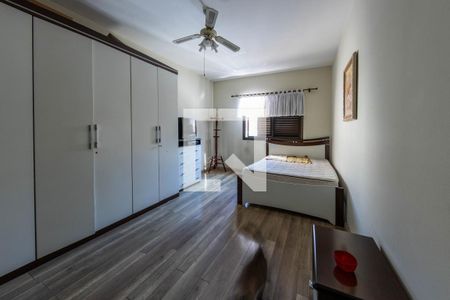 Casa à venda com 328m², 4 quartos e 4 vagasQuarto 1 - Casa 2