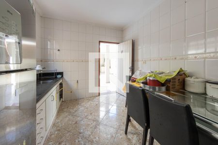 Casa à venda com 328m², 4 quartos e 4 vagasCozinha - Casa 2