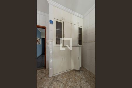 Casa à venda com 328m², 4 quartos e 4 vagasCozinha - Casa 2