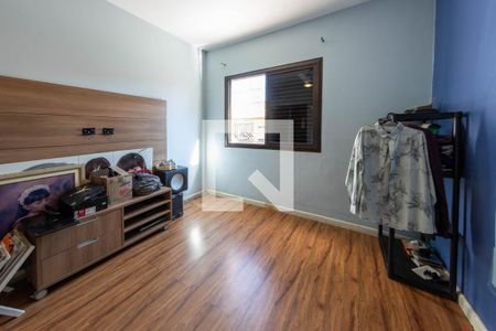 Casa à venda com 328m², 4 quartos e 4 vagasQuarto 2 - Casa 2