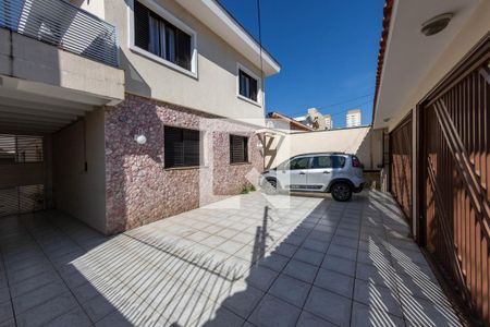 Casa à venda com 328m², 4 quartos e 4 vagasGaragem