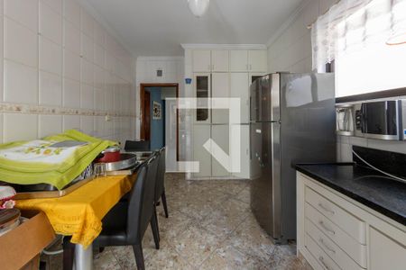 Casa à venda com 328m², 4 quartos e 4 vagasCozinha - Casa 2