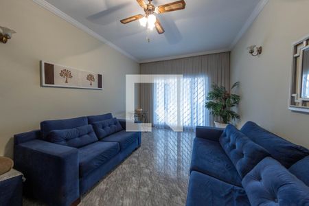 Casa à venda com 328m², 4 quartos e 4 vagasSala - Casa 2