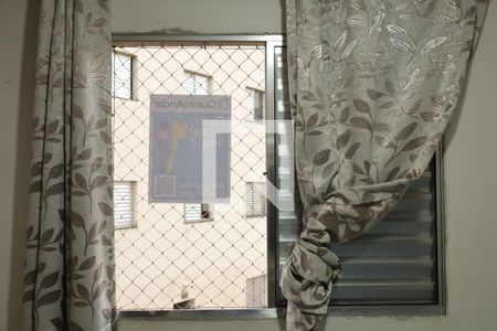 Apartamento à venda com 45m², 2 quartos e 1 vagaPlaca instalada na janela do imóvel