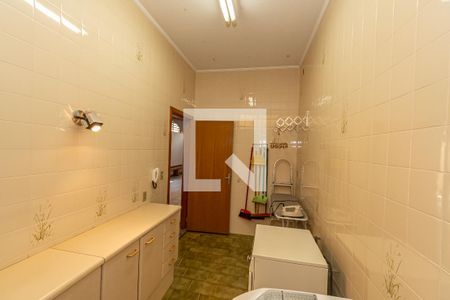 Casa à venda com 510m², 5 quartos e 12 vagas Casa à venda com 510m², 5 quartos e 12 vagasÁrea de Serviço