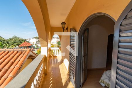 Casa à venda com 510m², 5 quartos e 12 vagas Casa à venda com 510m², 5 quartos e 12 vagasVaranda Suíte 2