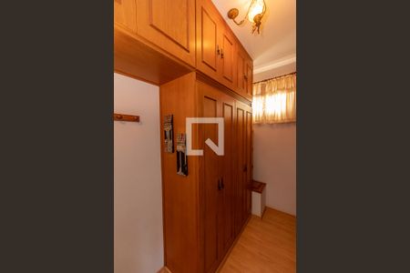 Casa à venda com 510m², 5 quartos e 12 vagas Casa à venda com 510m², 5 quartos e 12 vagasCloset da Suíte 1