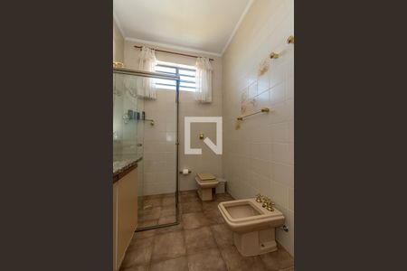 Casa à venda com 510m², 5 quartos e 12 vagas Casa à venda com 510m², 5 quartos e 12 vagasBanheiro da Suíte 2