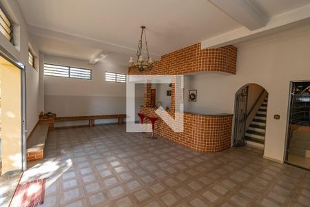 Casa à venda com 510m², 5 quartos e 12 vagas Casa à venda com 510m², 5 quartos e 12 vagasÁrea comum