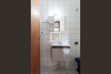 Apartamento para alugar com 180m², 4 quartos e 2 vagas Apartamento para alugar com 180m², 4 quartos e 2 vagasBanheiro Social 1