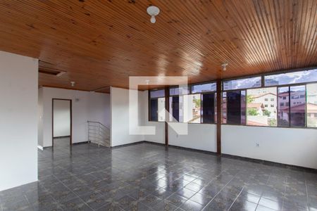 Apartamento para alugar com 180m², 4 quartos e 2 vagas Apartamento para alugar com 180m², 4 quartos e 2 vagasCobertura