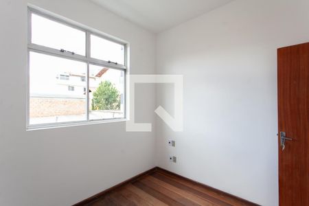 Apartamento para alugar com 180m², 4 quartos e 2 vagas Apartamento para alugar com 180m², 4 quartos e 2 vagasQuarto1