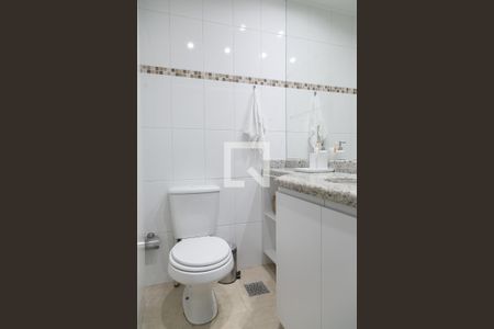 Apartamento à venda com 65m², 2 quartos e 1 vaga Apartamento à venda com 65m², 2 quartos e 1 vagaBanheiro da Suíte