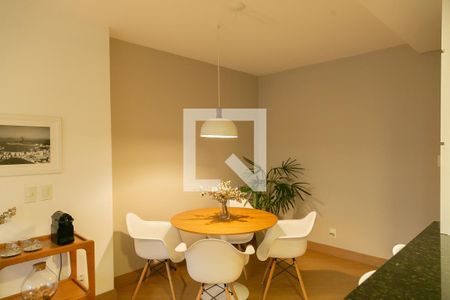 Apartamento à venda com 65m², 2 quartos e 1 vaga Apartamento à venda com 65m², 2 quartos e 1 vagaSala