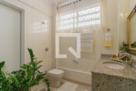 Apartamento para alugar com 160m², 3 quartos e 1 vagaBanheiro da Suíte 2