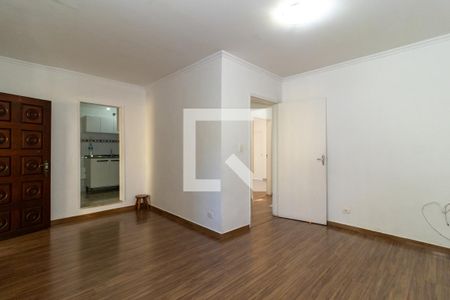 Sala de casa para alugar com 2 quartos, 66m² em Parque Regina, São Paulo