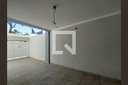 Casa à venda com 110m², 3 quartos e 2 vagasGaragem