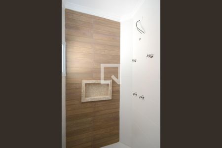 Casa à venda com 110m², 3 quartos e 2 vagasBanheiro da Suíte