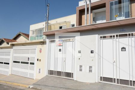 Casa à venda com 110m², 3 quartos e 2 vagasFachada