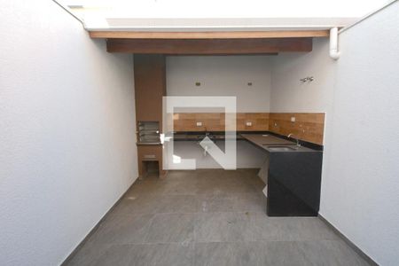 Casa à venda com 110m², 3 quartos e 2 vagasQuintal
