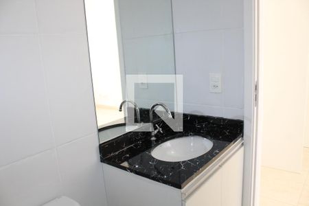 Apartamento para alugar com 34m², 2 quartos e sem vagaBanheiro