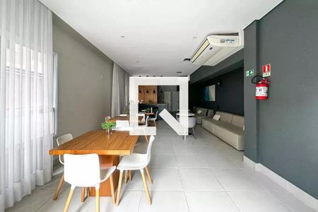 Apartamento para alugar com 34m², 2 quartos e sem vaga Apartamento para alugar com 34m², 2 quartos e sem vagaÁrea comum - Salão de festas
