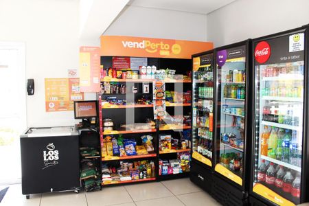 Apartamento para alugar com 34m², 2 quartos e sem vagaMini Mercado
