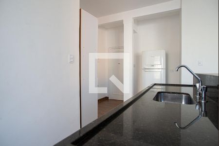 Cozinha de apartamento para alugar com 1 quarto, 72m² em Bela Vista, São Paulo